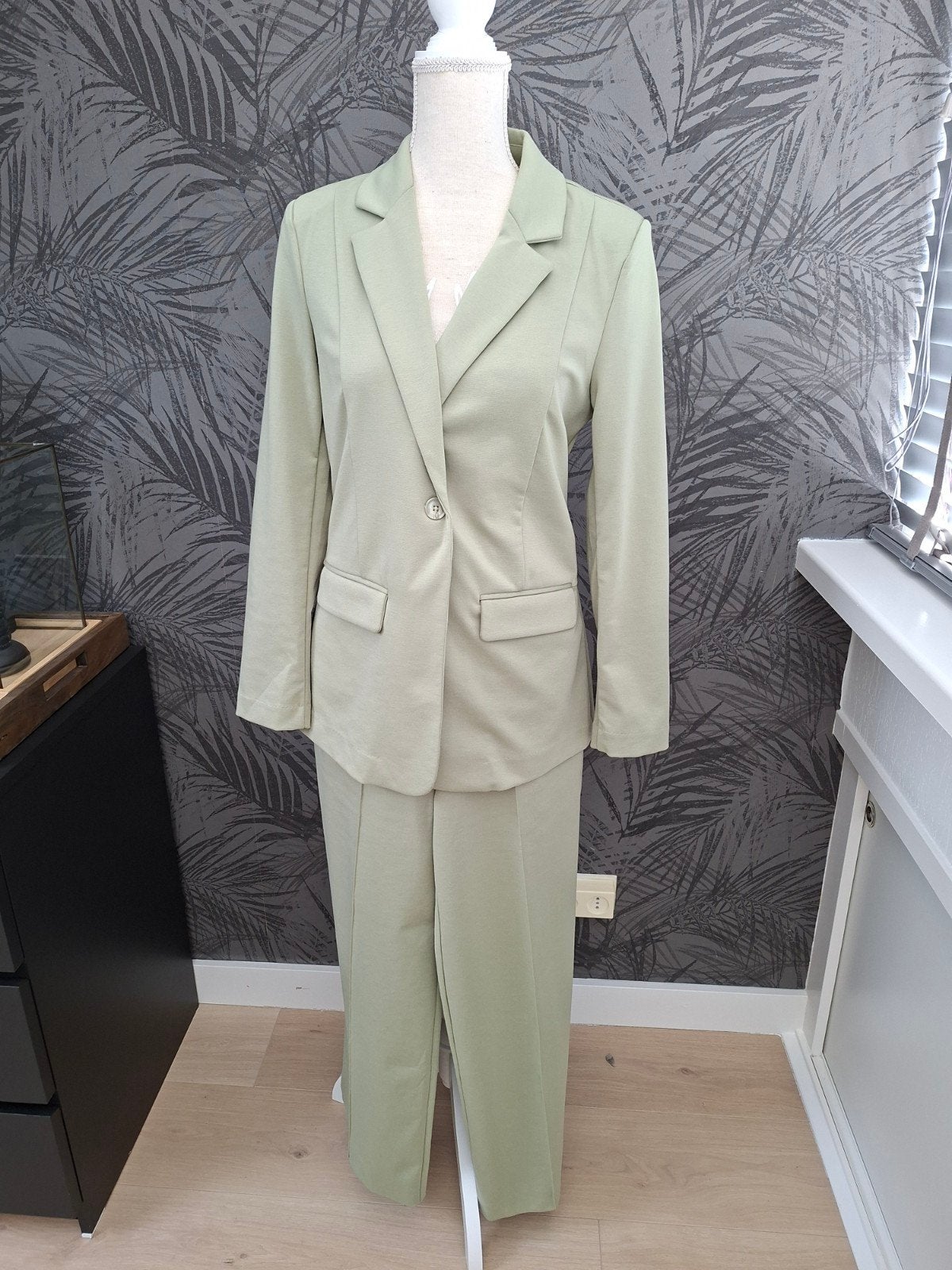 Ichi pak/kostuum in zachtgroen, maat S, Kleding | Dames, Jasjes, Kostuums en Pakken, Kostuum of Pak, Ophalen of Verzenden, Zo goed als nieuw