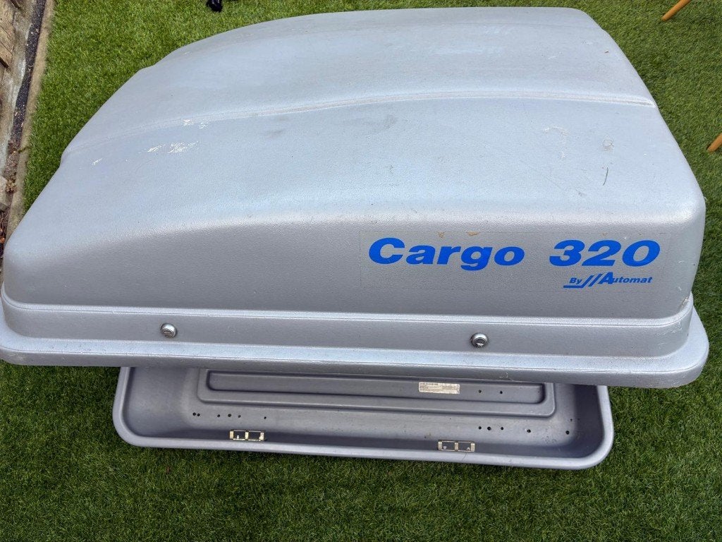 Dakkoffer Karrite 320, Auto diversen, Ophalen, Zo goed als nieuw