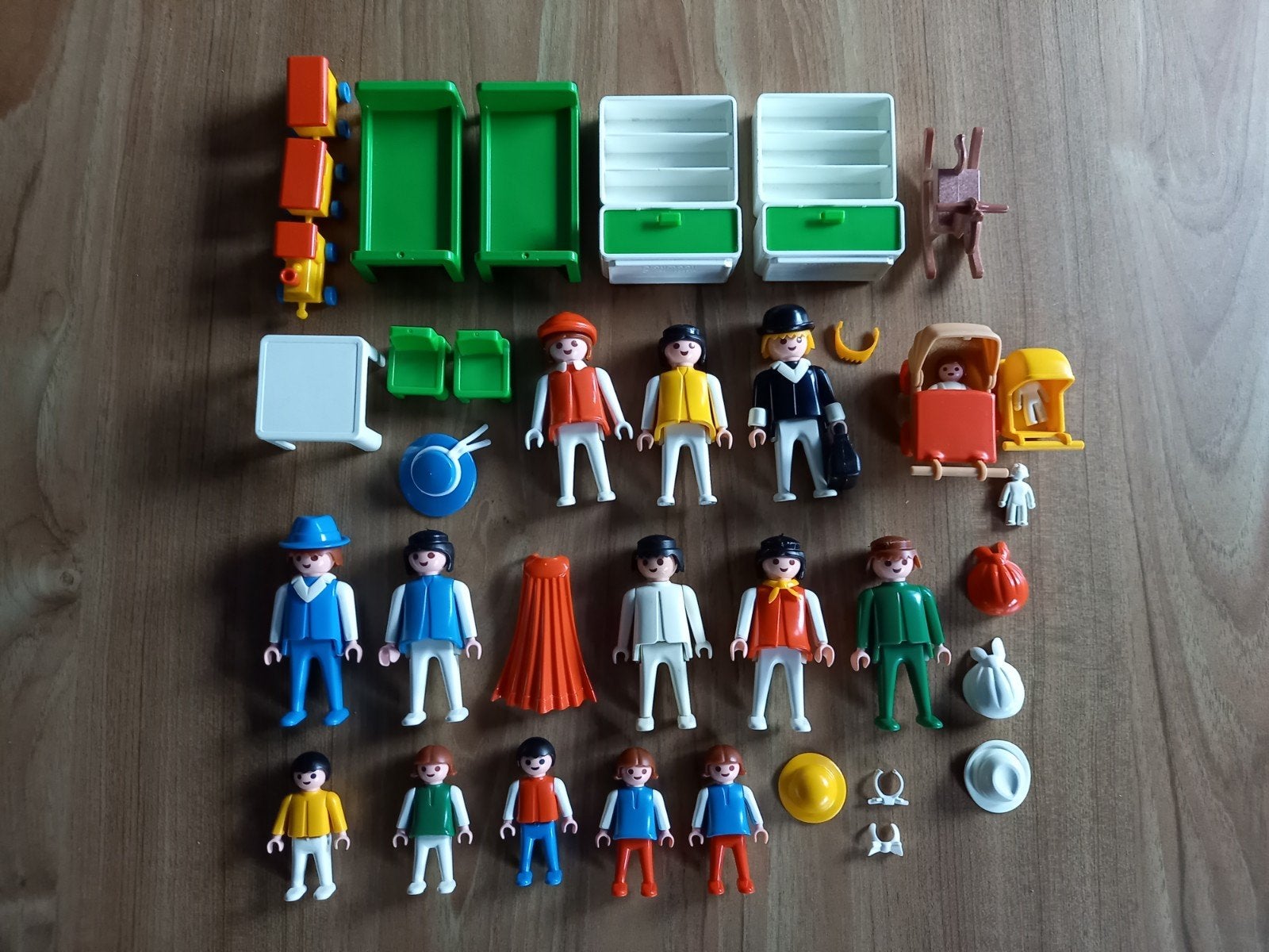 Playmobil set vintage met poppetjes en accessoires, Kinderen en Baby's, Speelgoed | Overig, Ophalen of Verzenden, Zo goed als nieuw