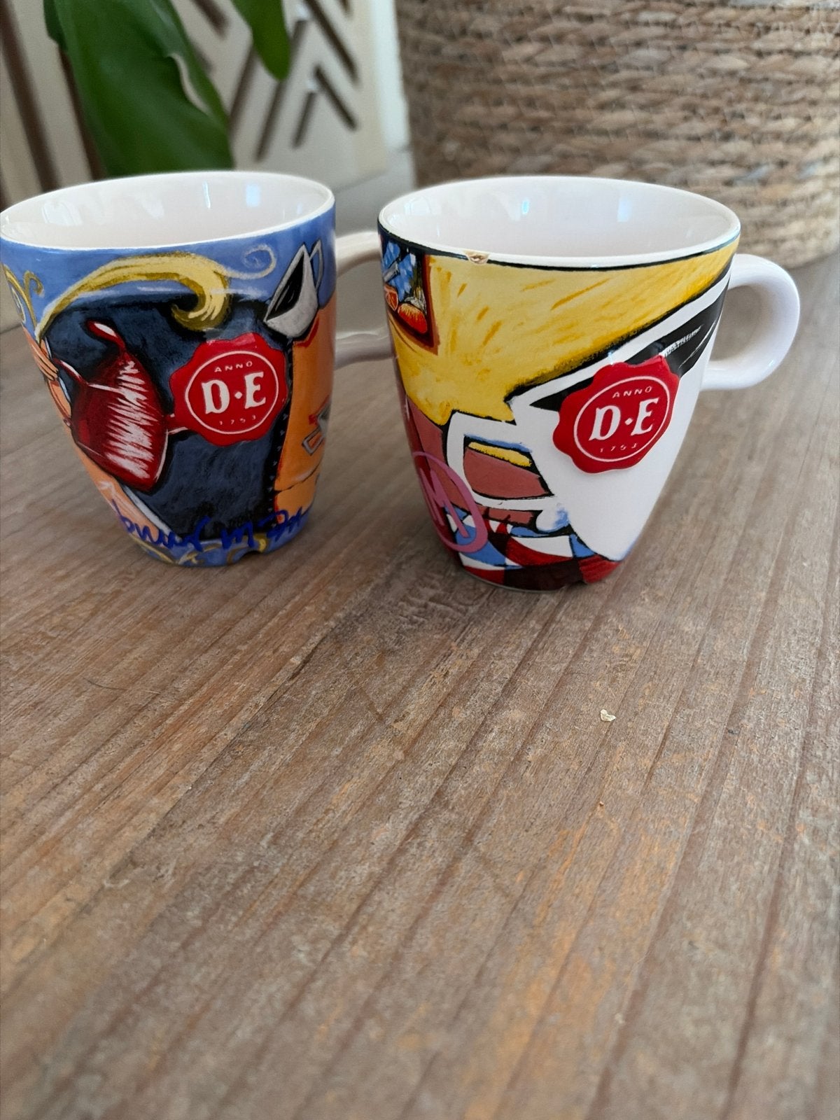 2 unieke Douwe Egberts mokjes - Alleen ophalen, Ophalen, Zo goed als nieuw