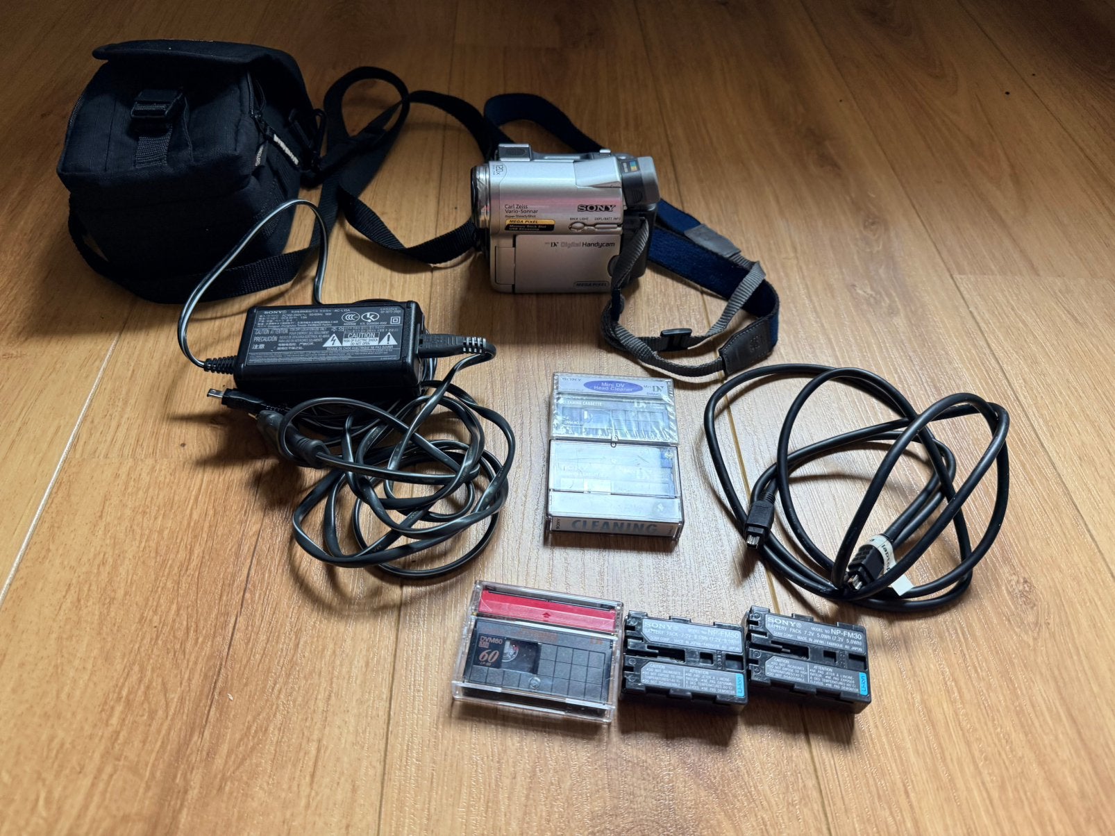 *Sony DCR-TRV33E MiniDV Digital Handycam*, Audio, Tv en Foto, Videocamera's Digitaal, Mini dv, 20x of meer, Ophalen of Verzenden