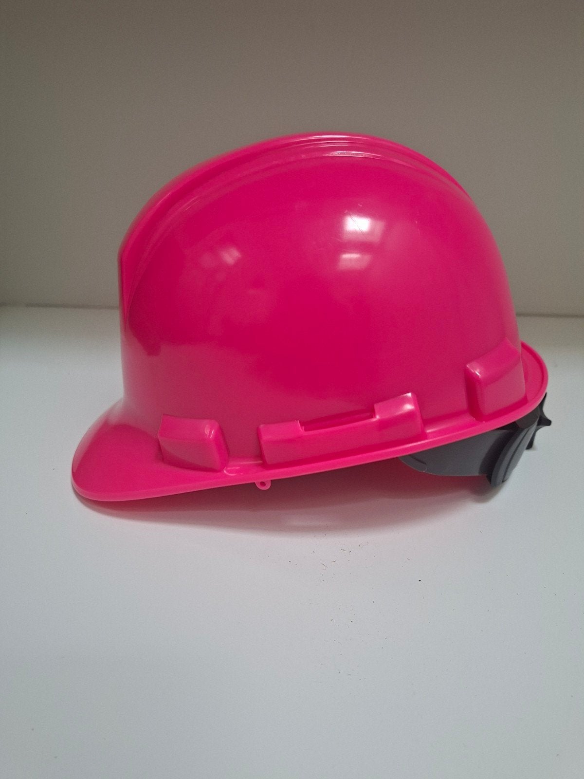Roze veiligheidshelm - EDGE Safety Equipment, Doe-het-zelf en Verbouw, Veiligheidshelmen, Ophalen of Verzenden, Gebruikt