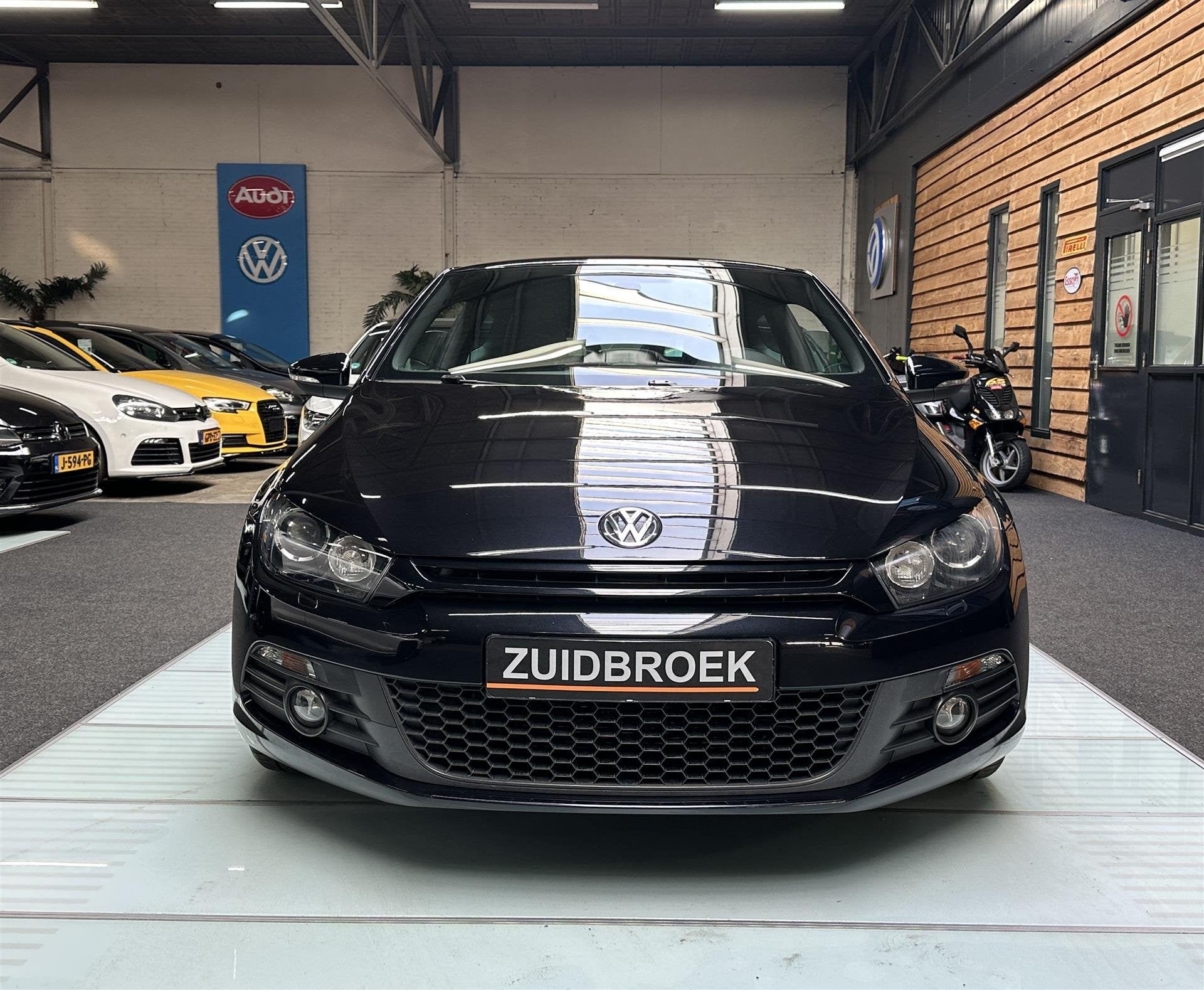 Volkswagen Scirocco 1.4 TSI 122pk MATCH Xenon stuurbediening, Gebruikt, 4 cilinders, 1290 kg, Origineel Nederlands