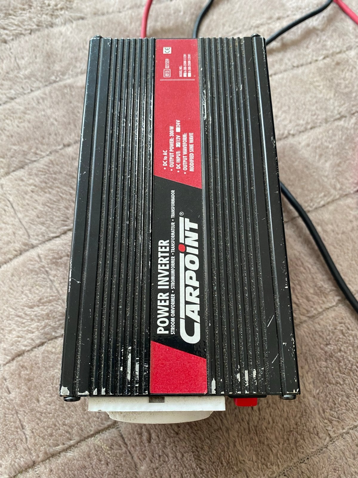 CARPOINT Power Inverter 300W - Stroomomvormer, Ophalen of Verzenden, Gebruikt