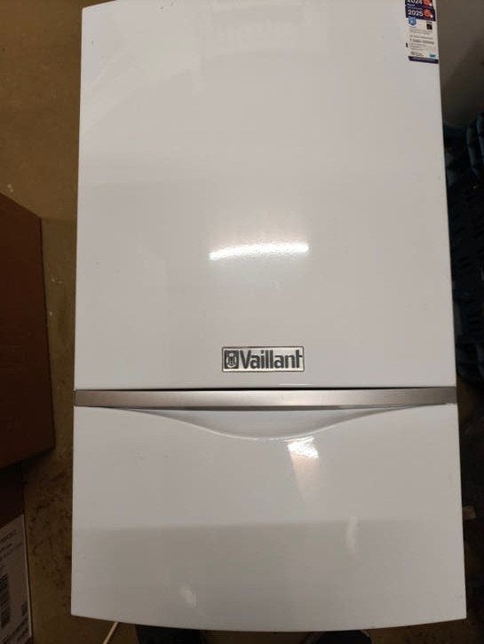 Vaillant hrSOLIDE plus VHR NL 24-28/3-5 R3 CV-ketel, Gebruikt, Hoog rendement (Hr), Cv-ketel of Combi-ketel, Ophalen of Verzenden