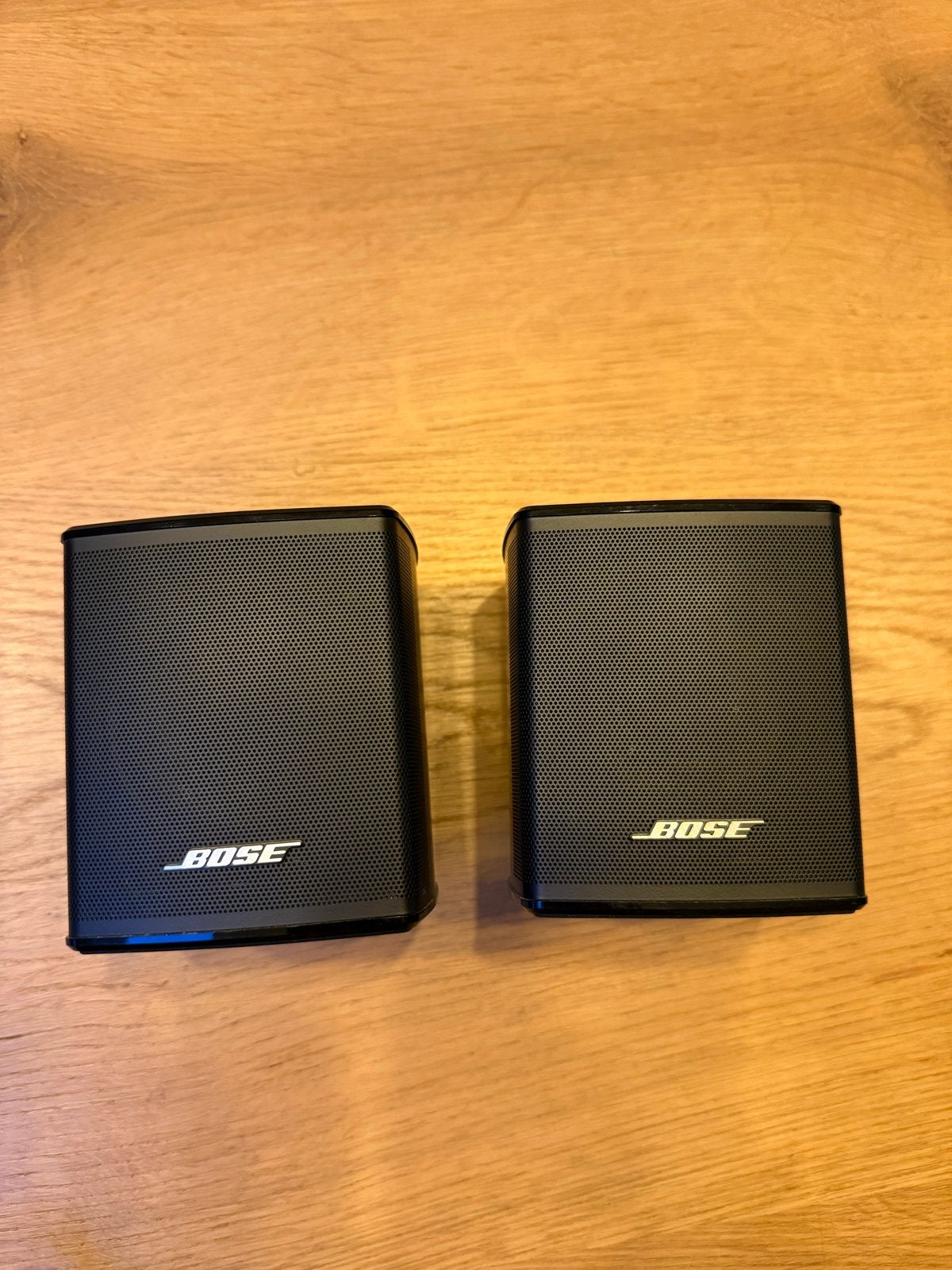 2 Bose Speakers 300 Serie inclusief bedrading, Gebruikt, Inclusief kabels, Speakerset, Ophalen of Verzenden