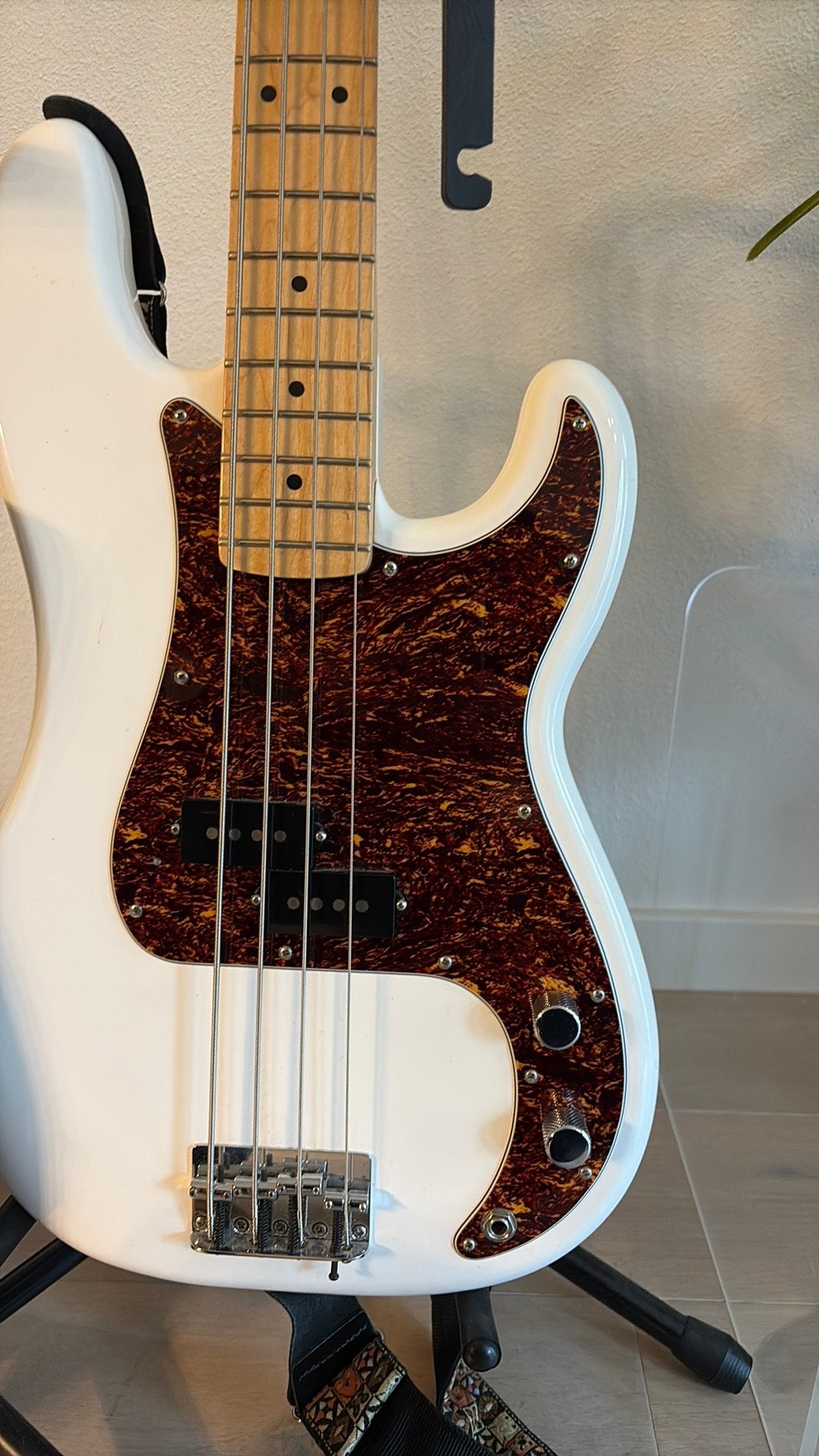 Ruil Fender precion bass, Muziek en Instrumenten, Snaarinstrumenten | Gitaren | Bas, Ophalen, Zo goed als nieuw, Elektrisch