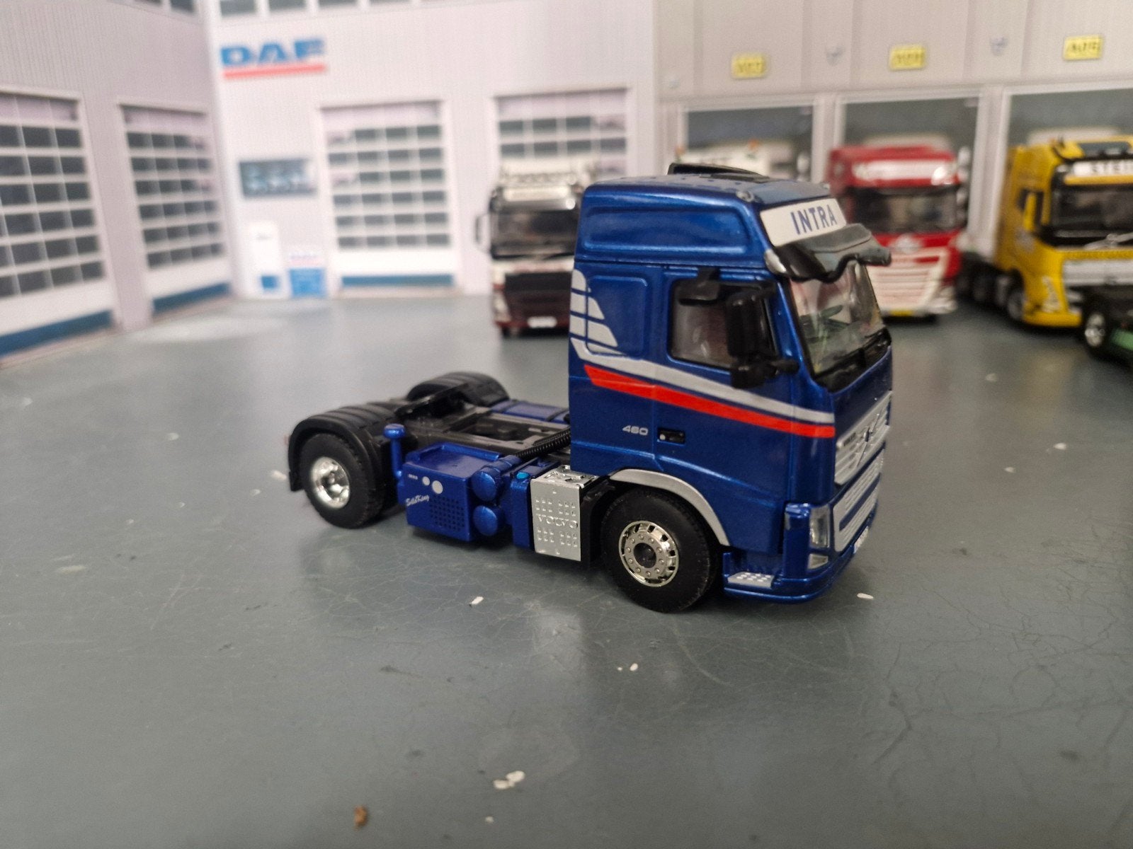 volvo FH trekker intra, Hobby en Vrije tijd, Ophalen of Verzenden