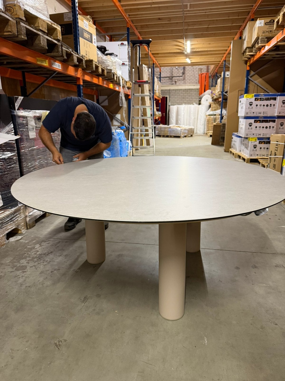 4 seasons outdoor donato tafel latte low dining, Ophalen, Zo goed als nieuw, Rond, Aluminium
