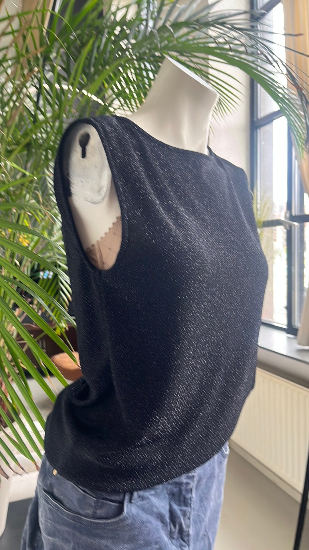 Leuke top Supertrash, Ophalen of Verzenden, Zo goed als nieuw, Zwart, Zonder mouw