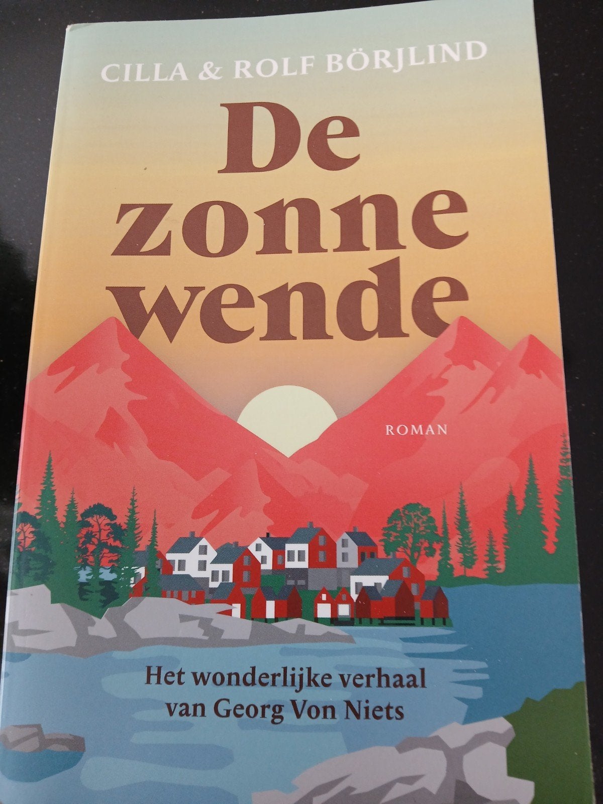 Cilla Börjlind - De zonnewende, Boeken, Ophalen of Verzenden, Zo goed als nieuw, Cilla Börjlind; Rolf Börjlind