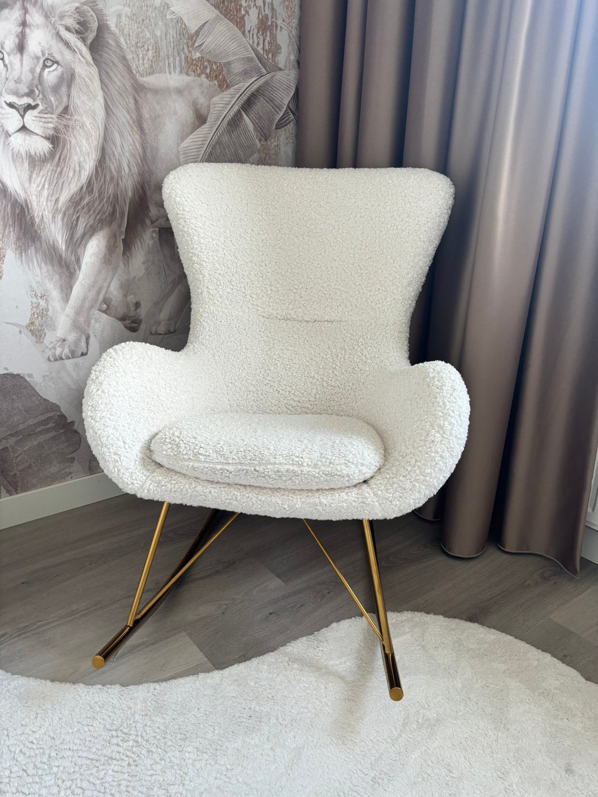 Westwing teddy boucle schommelstoel, Huis en Inrichting, Stoelen, Ophalen, Zo goed als nieuw, Wit, Eén