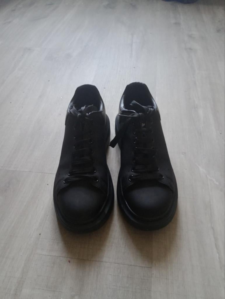 Alexander McQueen schoenen, Ophalen of Verzenden, Zo goed als nieuw