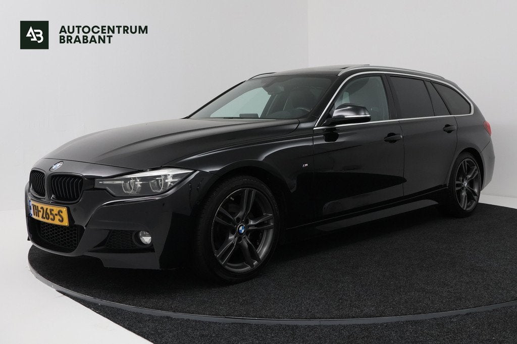 BMW 3-serie Touring 320i Edition M Sport Shadow High Executi, Auto's, BMW, Automaat, 1998 cc, Achterwielaandrijving, Zwart