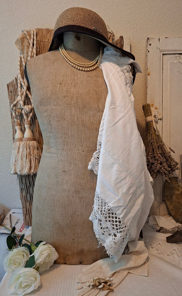 Oude shabby paspop uit France 'PiFrance', Ophalen