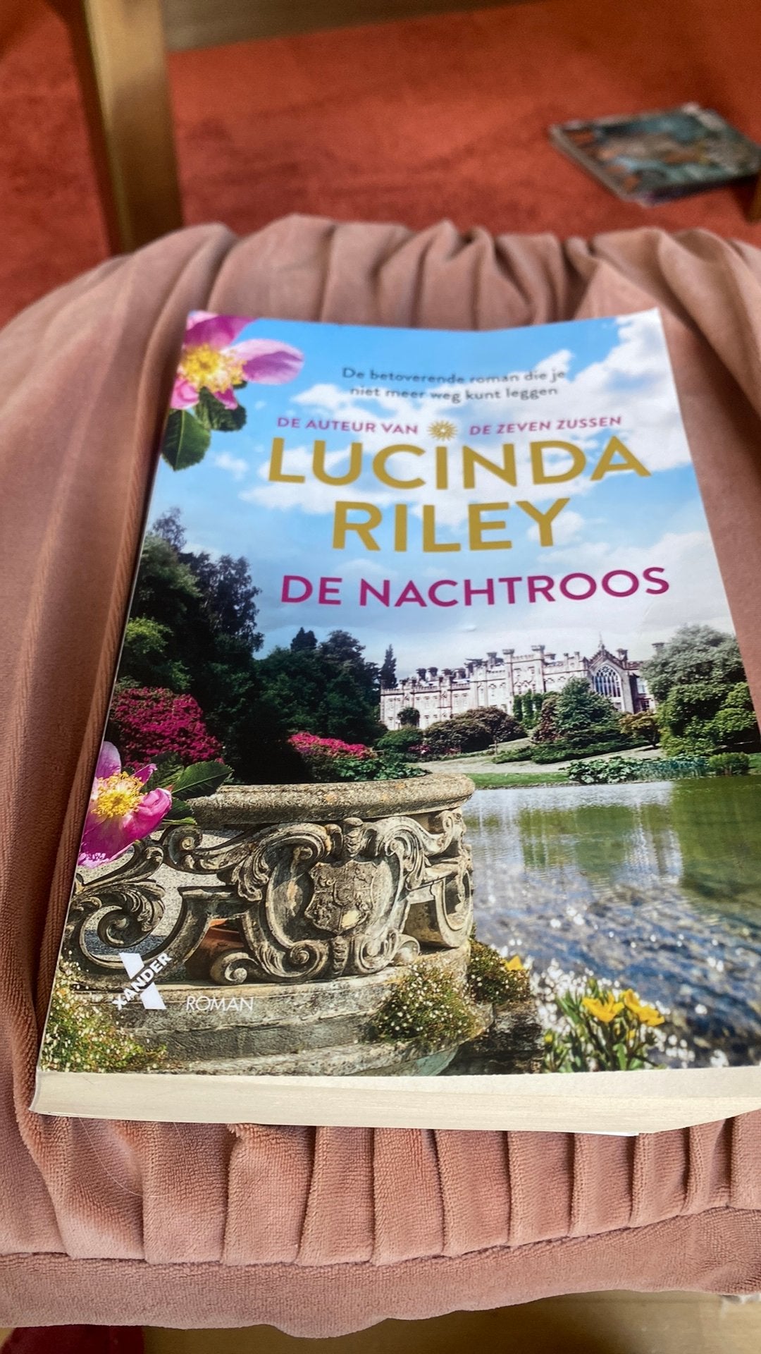 Lucinda Riley - De nachtroos, Boeken, Ophalen of Verzenden, Gelezen, Lucinda Riley