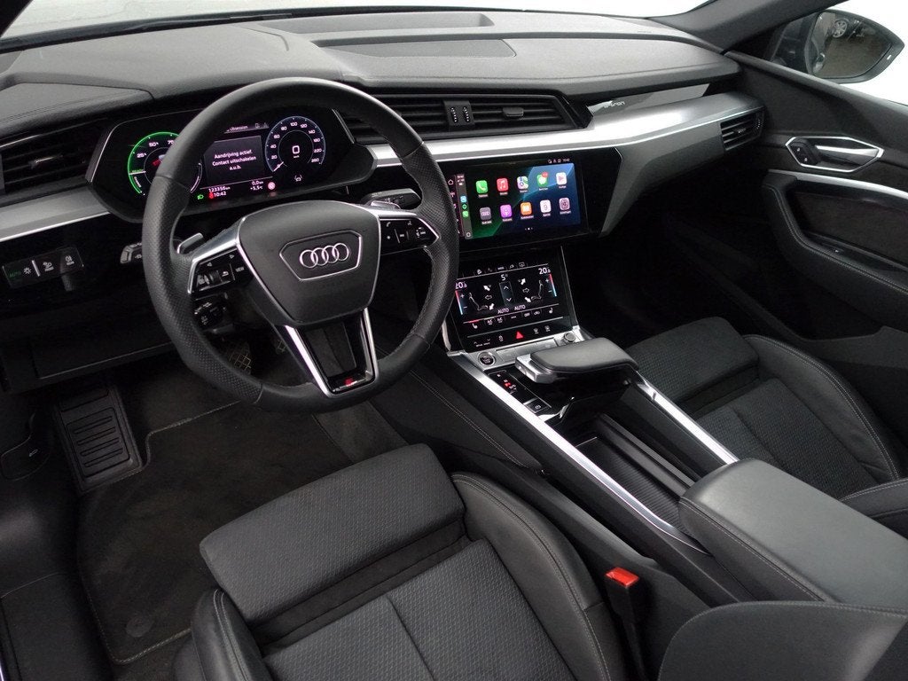Audi e-tron Sportback 55 quattro S edition 95 kWh- Panoramad, Auto's, Audi, Automaat, 131 €/maand, Met garantie (alle), Origineel Nederlands