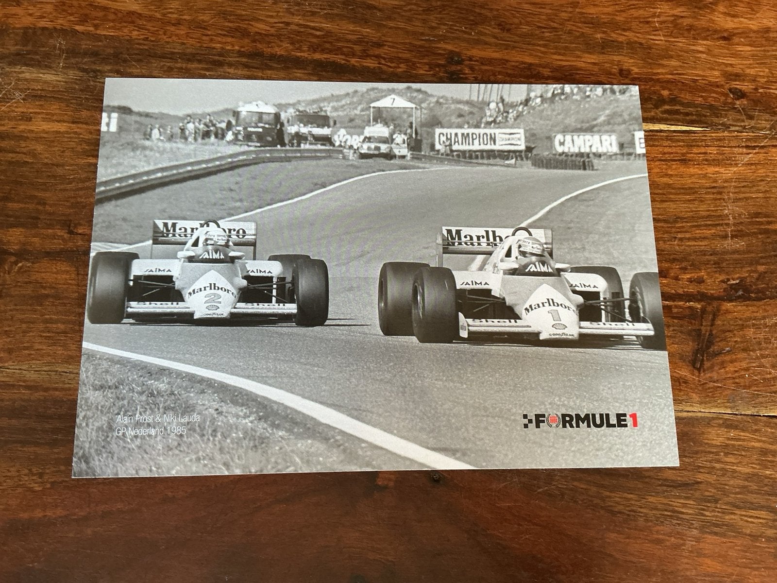 Stevige F1 kaart Alain Prost Niki Lauda GP Nederland 1985, Verzamelen, Verzenden, Nieuw, Formule 1