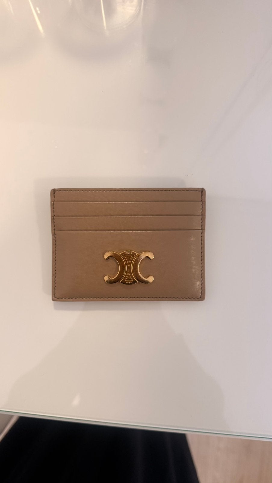 CELINE CARD HOLDER TRIOMPHE IN SHINY CALFSKIN, Ophalen of Verzenden, Zo goed als nieuw, Beige, Leer