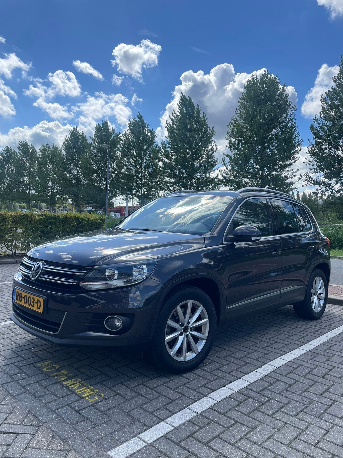 VW Tiguan 1.4 TSI Sport&Style | 1e eig | Dealer onderhouden, Voorwielaandrijving, Dealer onderhouden, 4 cilinders, 122 pk