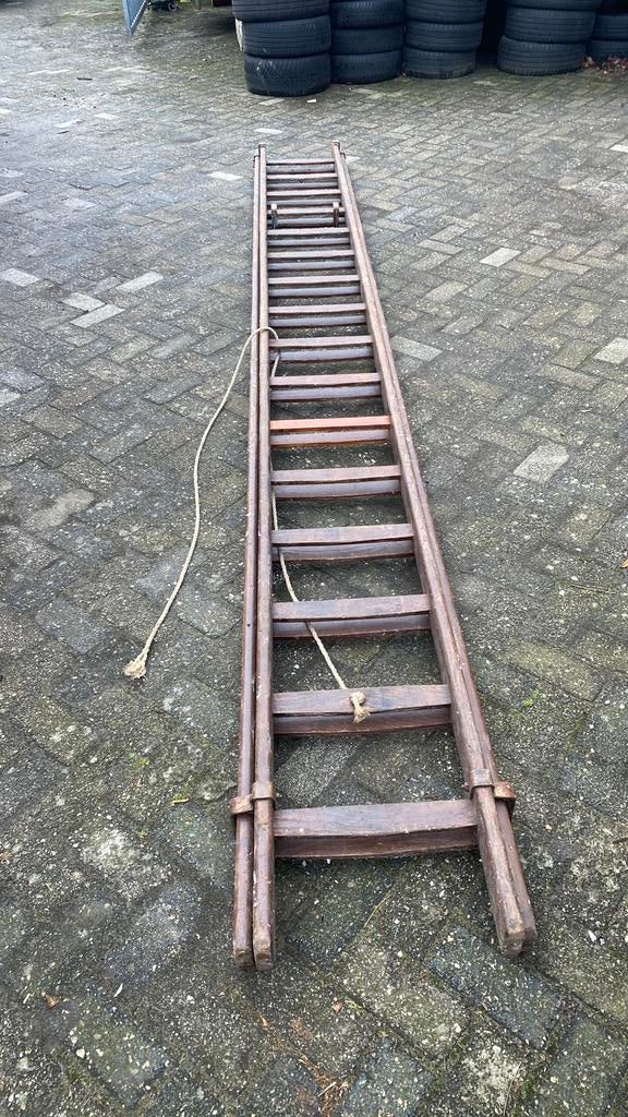 Houten ladder 2x16 spots 7meter, Ophalen, Zo goed als nieuw, Ladder, Opvouwbaar of Inschuifbaar