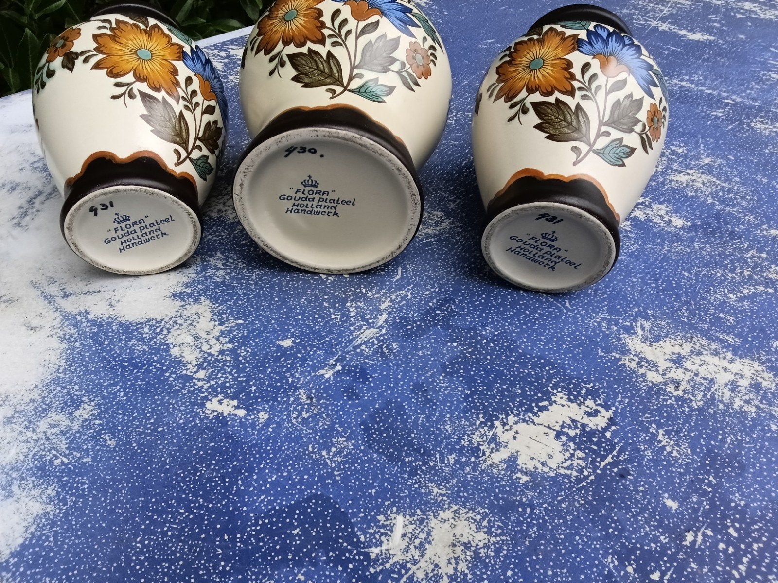 Set van 3 Flora Gouda Plateel vazen en pot met deksel, Ophalen of Verzenden