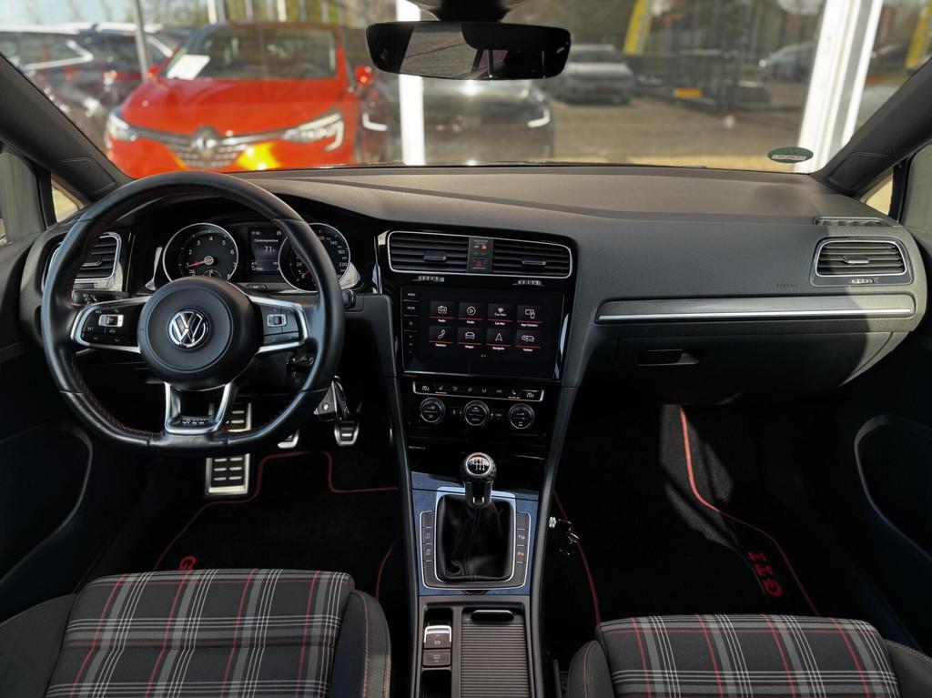 Volkswagen Golf 2.0 TSI GTI|300PK|Carplay|Sfeer|Stand|Camera, Auto's, Voorwielaandrijving, Stof, Gebruikt, 4 cilinders
