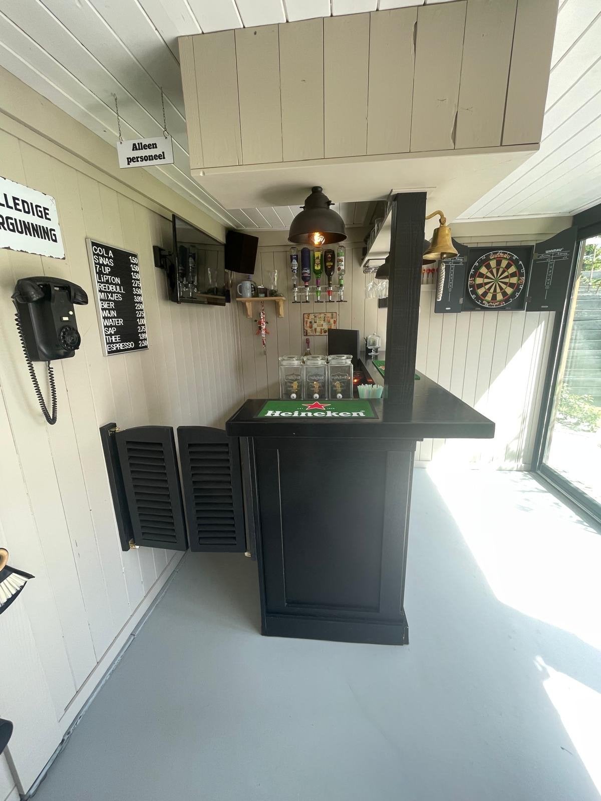Complete Thuisbar met Accessoires, Ophalen, Gebruikt