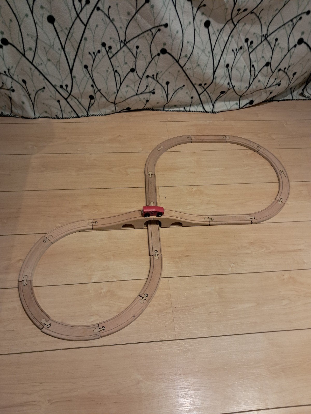 Brio Houten Treinbaan met Brug, Ophalen of Verzenden, Zo goed als nieuw, Duw- of Trekspeelgoed