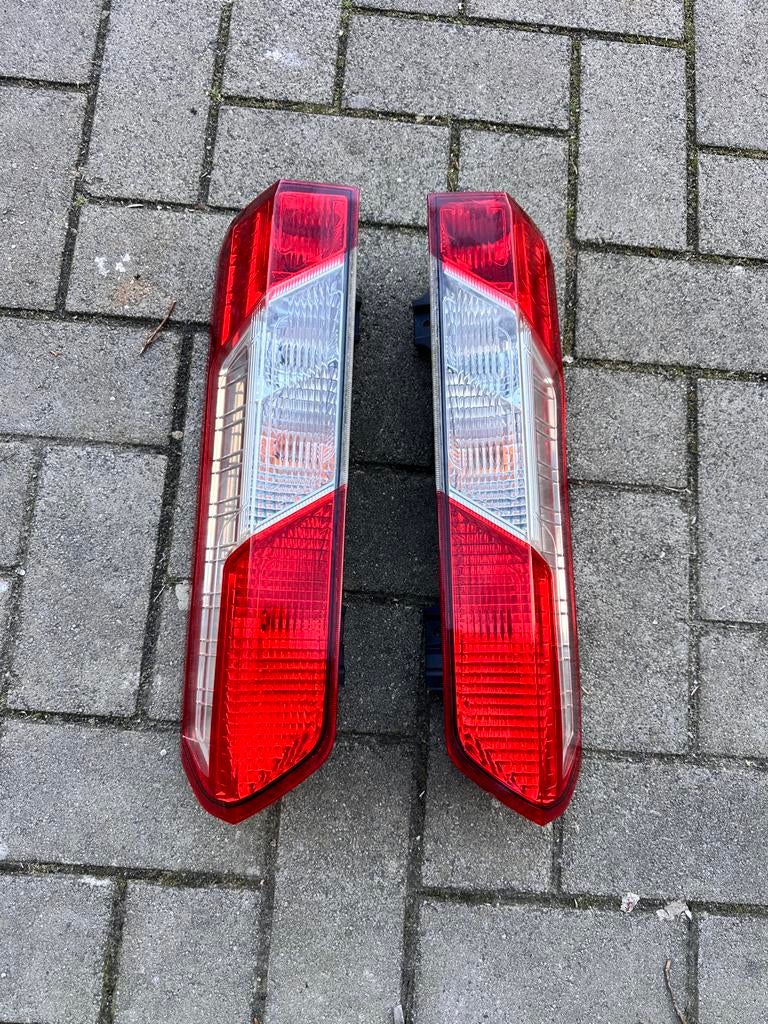 2 Achterlichten Ford Transit, Ophalen of Verzenden, Gebruikt, Ford