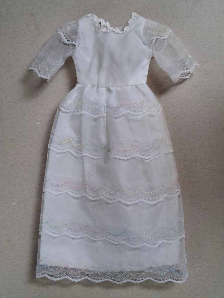 Vintage Barbie Clone jurk jaren 60 of 70, Verzamelen, Ophalen of Verzenden, Gebruikt, Kleertjes
