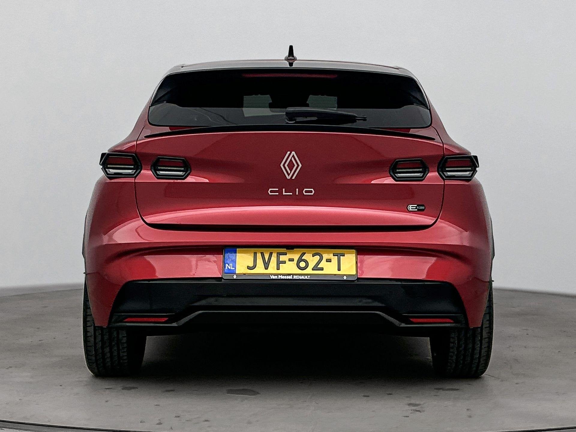 Renault Clio 1.8 Hybrid 160 techno | PACK PREMIÈRE | Around, Stof, Euro 6, 4 cilinders, 1246 kg