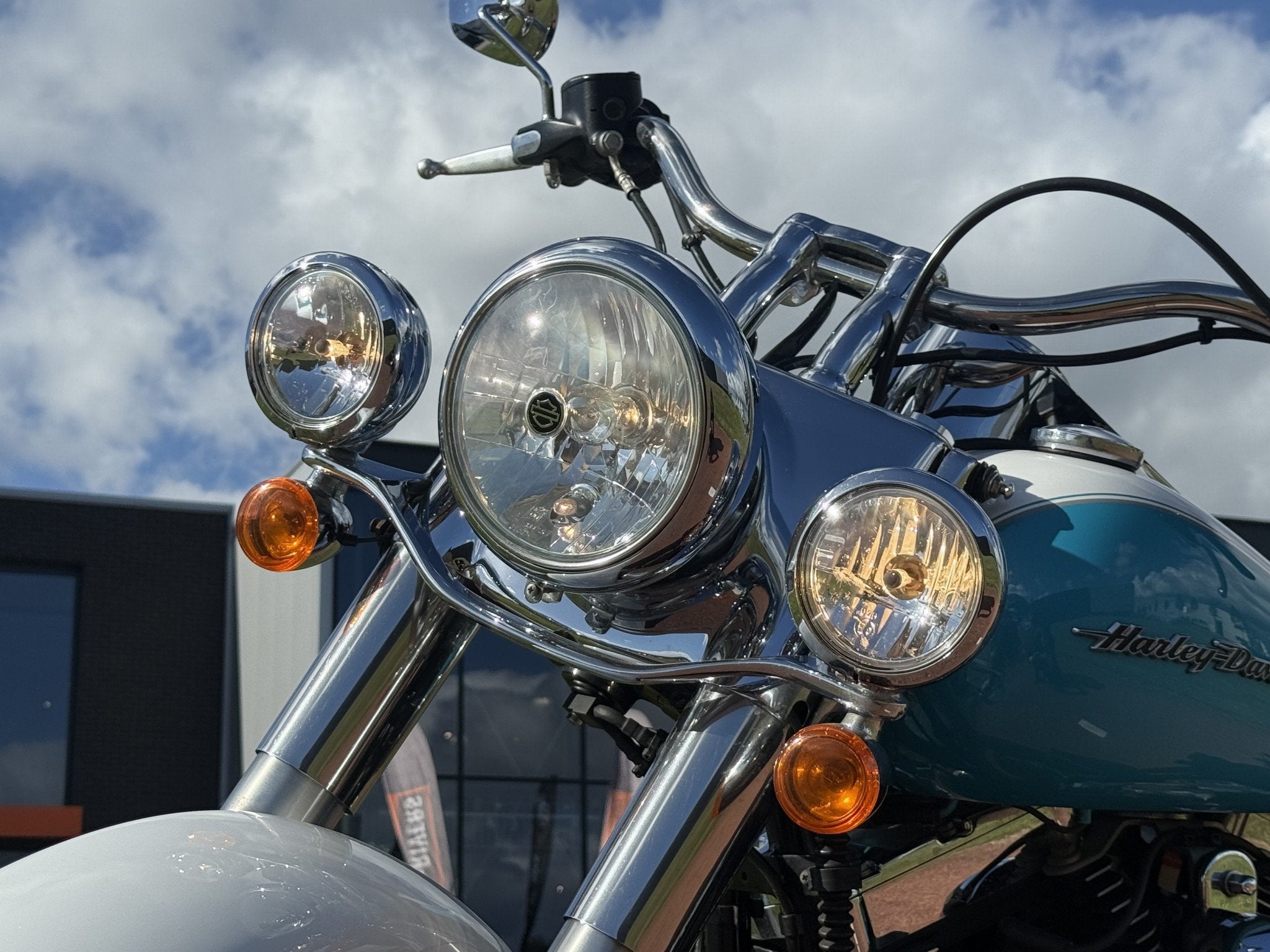 Harley-Davidson FLSTN103 Two-Tone (bj 2016), Motoren, Overig, Laan van Vredenoord 33
2289 DA  Rijswijk ZH, NL, ABS, Harley-Davidson Benelux B.V.
