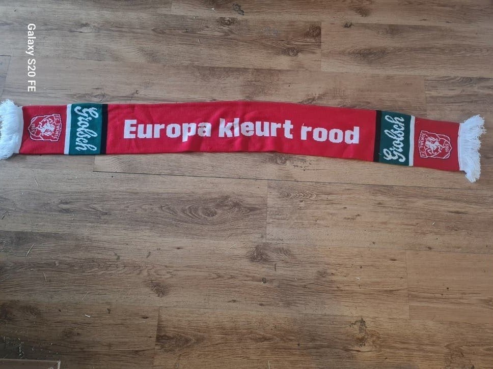 fc Twente sjaal, Ophalen of Verzenden, Zo goed als nieuw, F.C. Twente, Vaantje of Sjaal