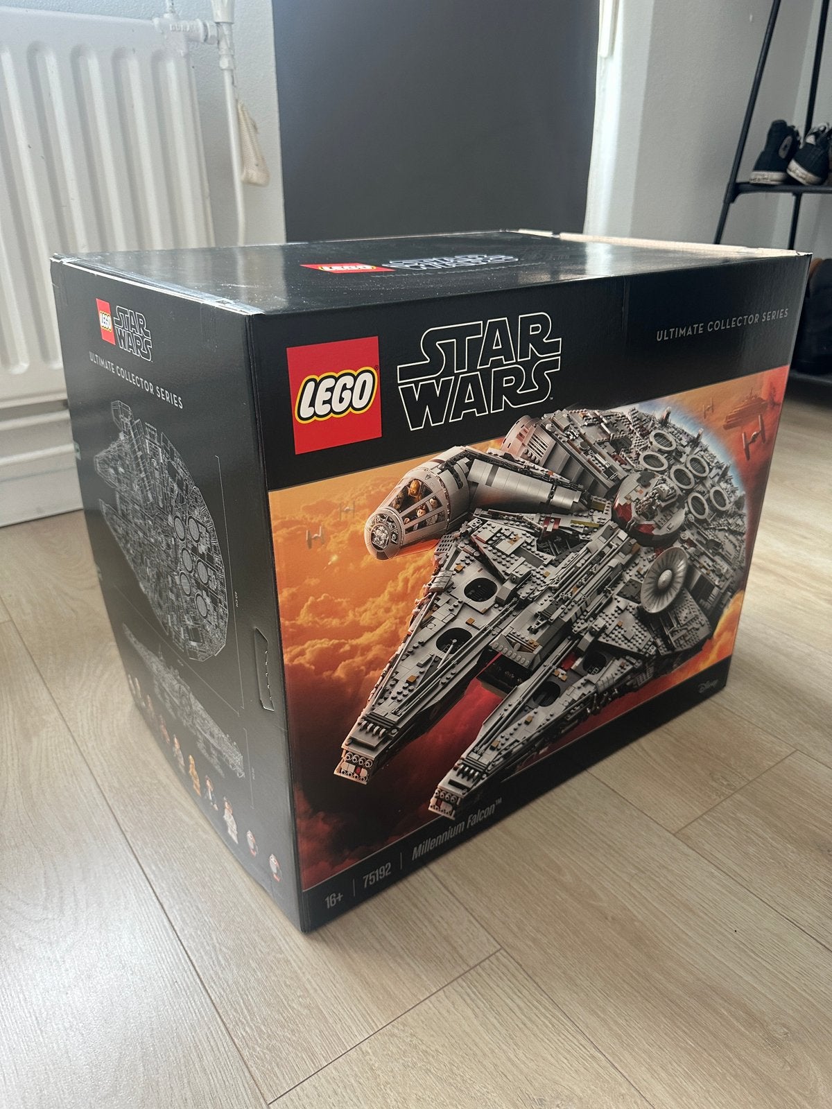 Millennium falcon LEGO 75192, Ophalen of Verzenden, Zo goed als nieuw