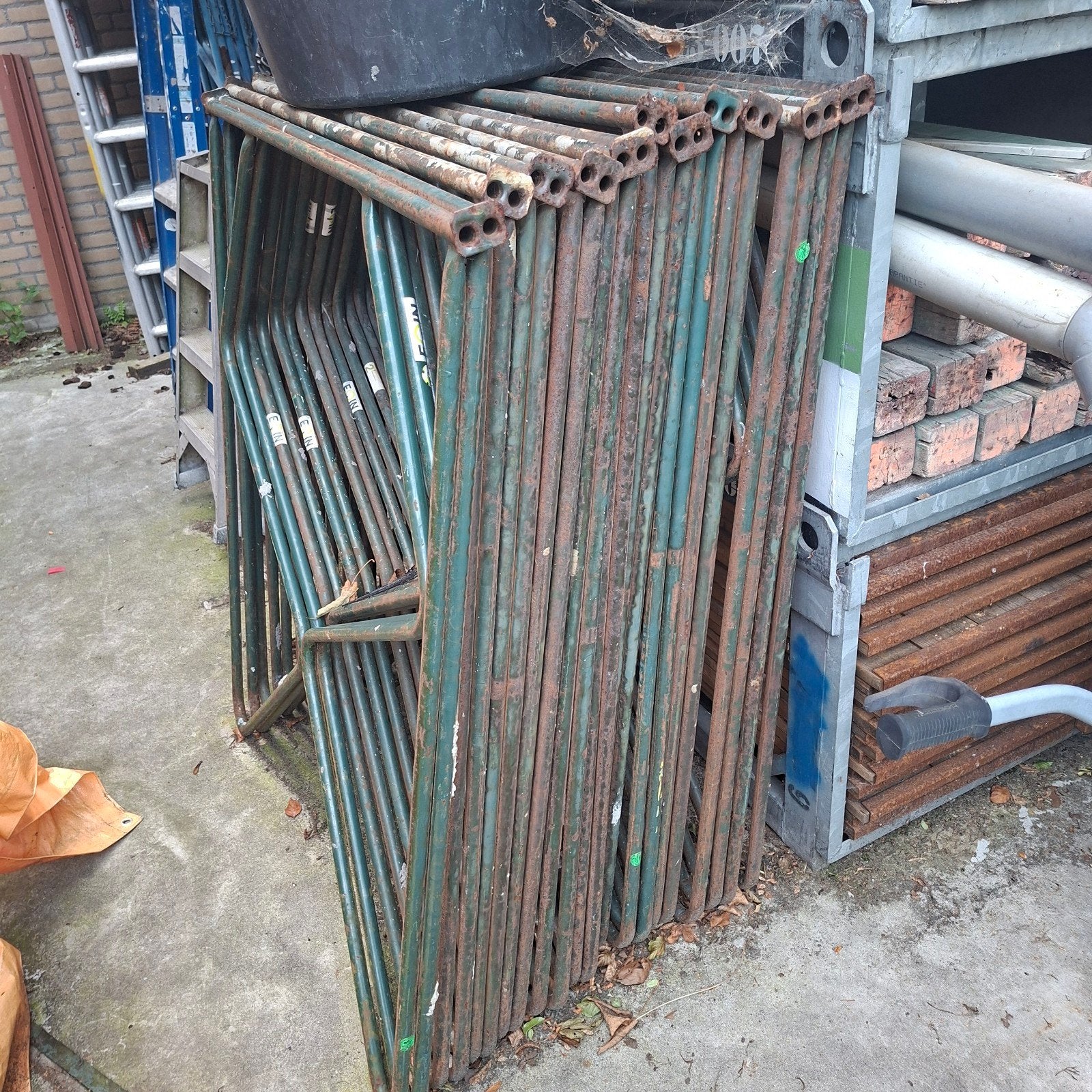 13 Schragen 125 cm hoog, Ophalen, Gebruikt, Overige typen, Minder dan 2 meter