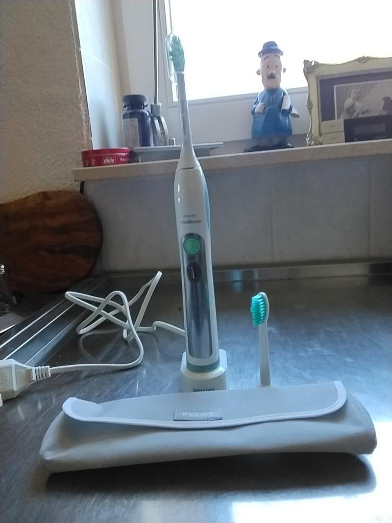 Philips tandenborstel Sonicare HX6950 in reisetui en oplader, Ophalen of Verzenden, Tandenborstel