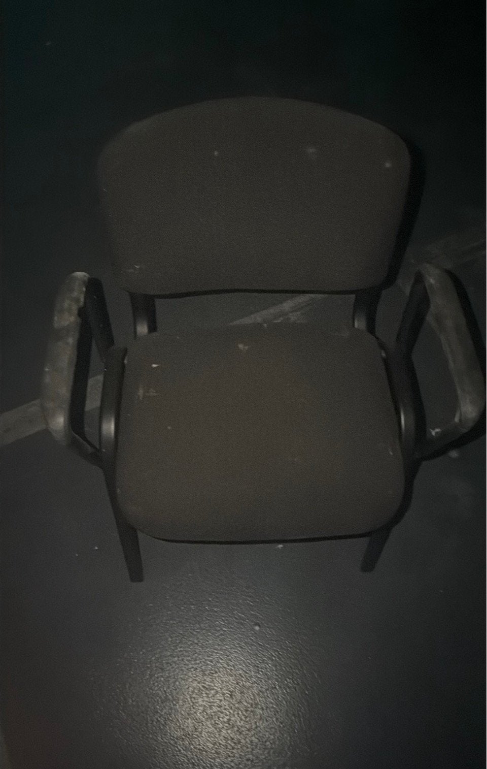 20 stoelen, Ophalen
