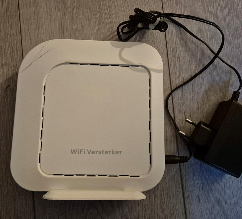 Arcadyan WiFi Versterker AC Dual Band 5GHz met 4 LAN poorten, Computers en Software, WiFi-versterkers, Ophalen of Verzenden, Gebruikt