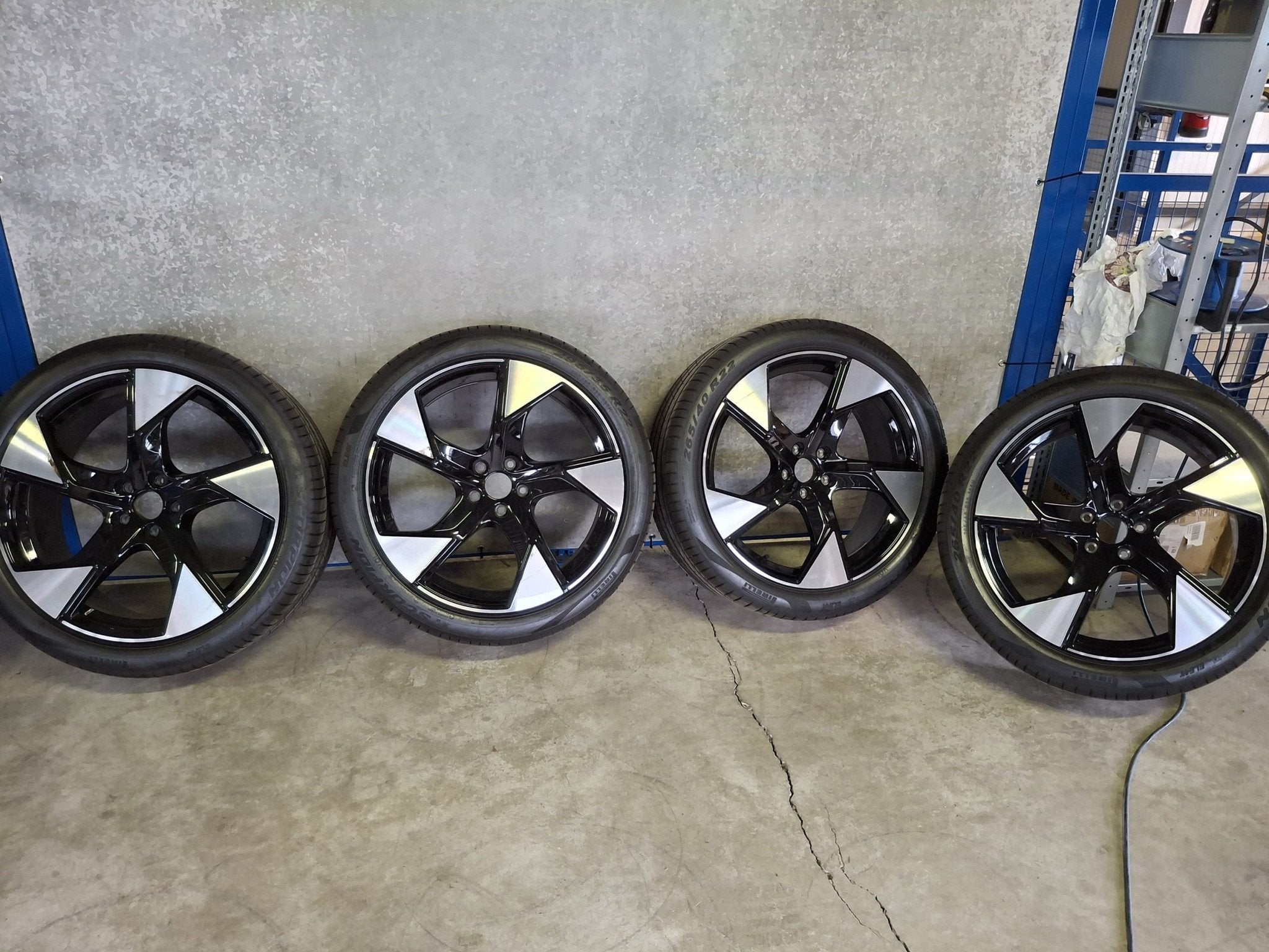 Gebruikte zomerwielenset pirelli (265/295)/40/22