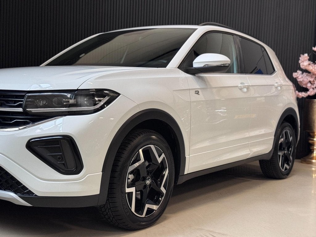 Volkswagen T-CROSS 1.5 TSI R-Line DSG | IQ LED | CAMERA | TR, T-Cross, 4 cilinders, 150 pk, Alcantara
