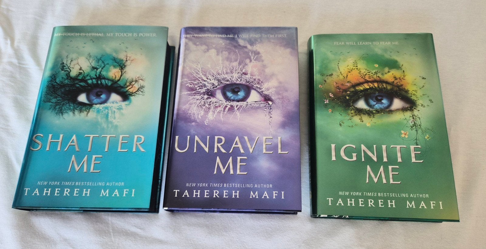Shatter Me trilogy: Fairyloot special edition, Boeken, Verzenden, Zo goed als nieuw