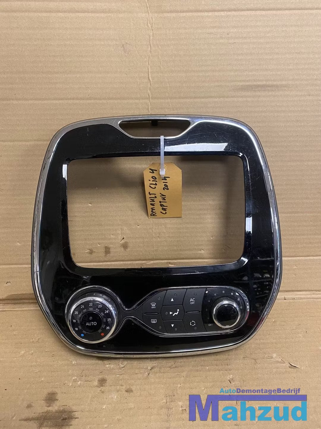 RENAULT CLIO 4 Kachel paneel radio frame middenconsole zwart, Renault Group, Gebruikt, Contact.group@renault.com, Renault