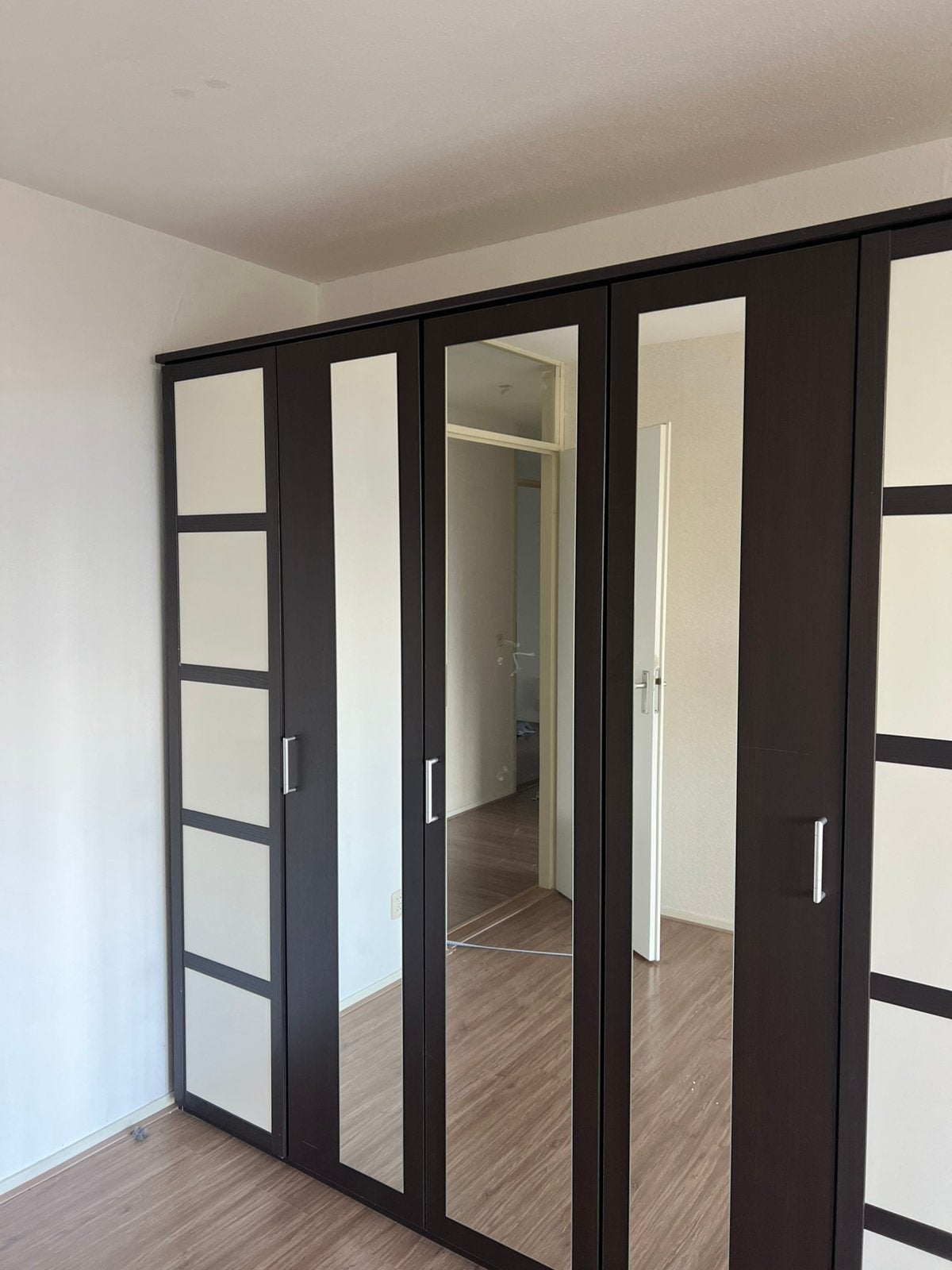 Mooie elegante kast te koop in goede staat!, Ophalen, Met deur(en), Gebruikt, 200 cm of meer