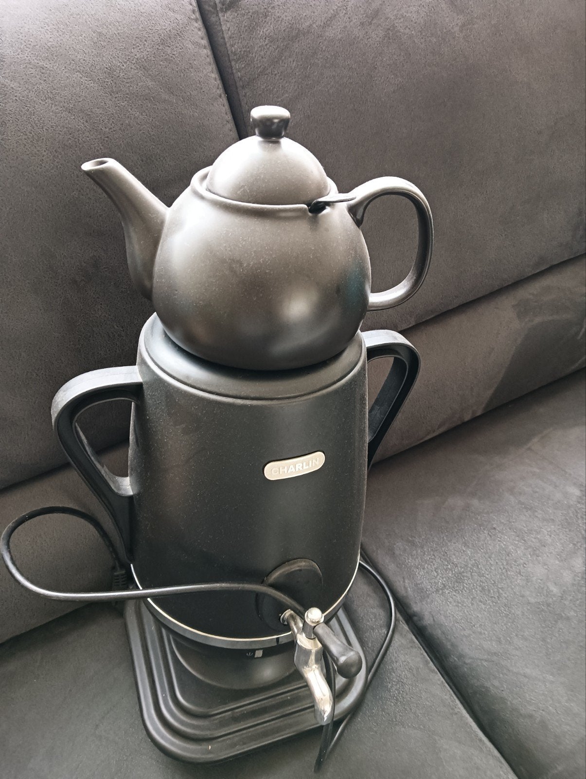 Elektrische Samovar - Zwart, Theepot/fluitketel, Gebruikt, Ophalen of Verzenden, Zwart