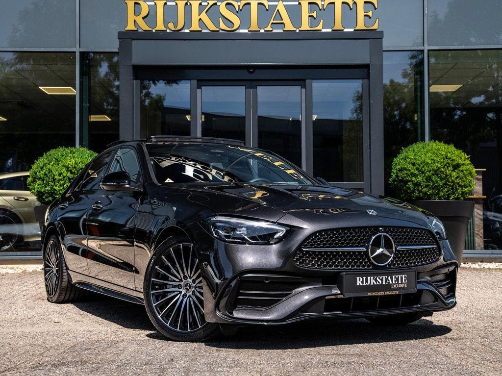 Mercedes C300e Business Solution AMG|PANO|BURMESTER|MEMORY, Auto's, Mercedes-Benz, Automaat, Euro 6, Hybride Elektrisch/Benzine