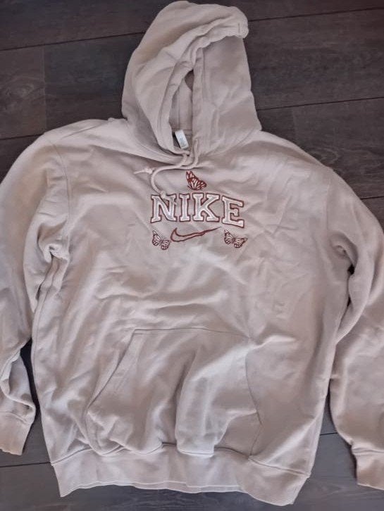 Nike hoodie maat S met vlinderprint, Kleding | Dames, Ophalen, Beige, Nike, Lange mouw