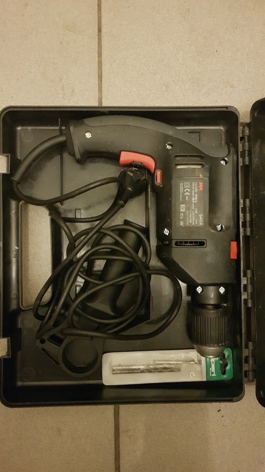 Skil 6464 Boormachine met klopfunctie en variabele snelheid