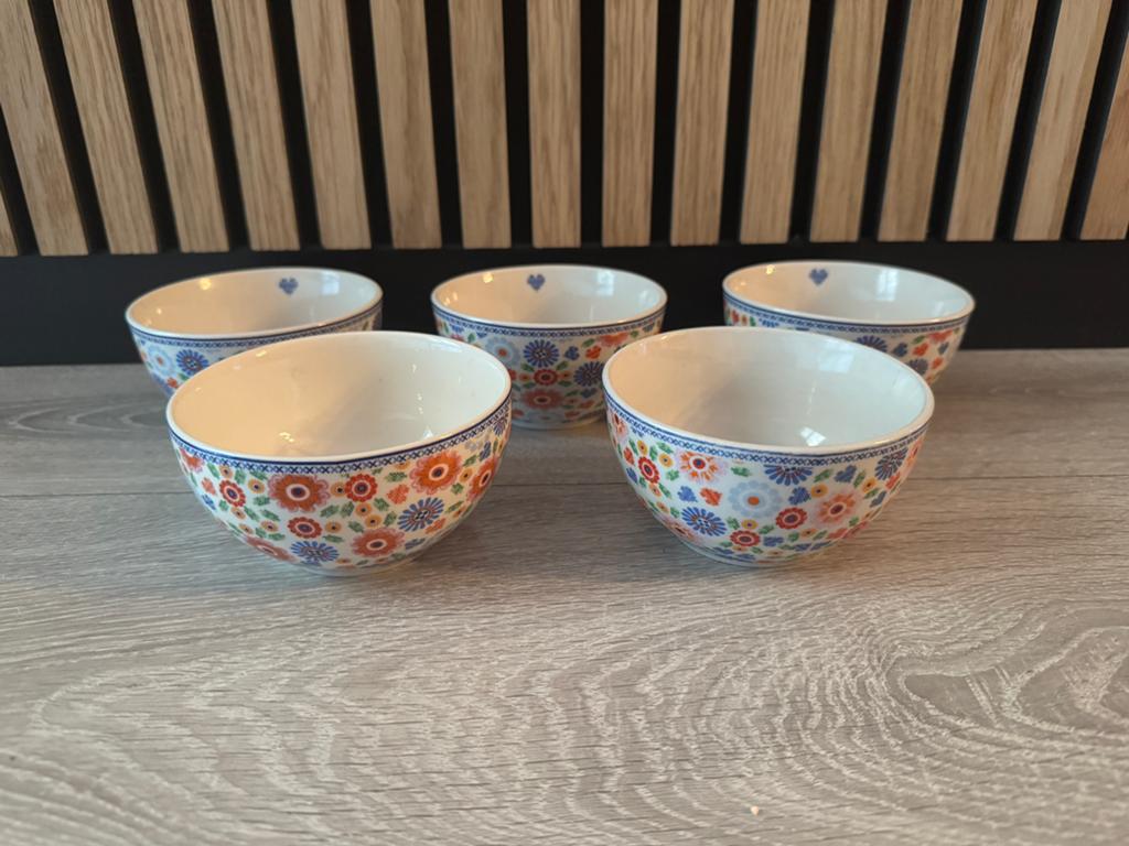 5 schaaltjes Yvon Jaspers kakelbont servies!, Huis en Inrichting, Ophalen of Verzenden, Overige stijlen, Schaal of Schalen