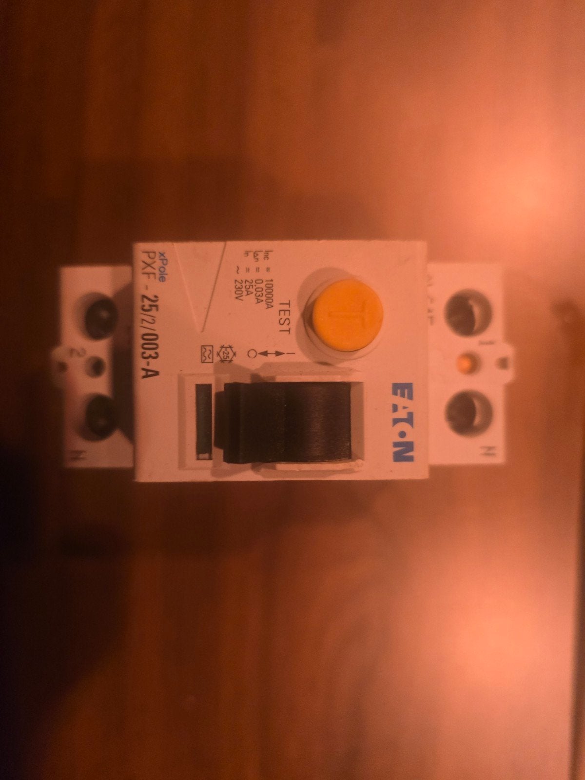 Eaton Aardlekschakelaar B25 30mA, Ophalen of Verzenden, Gebruikt, Eaton, Aardlekschakelaar
